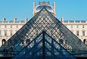 The Louvre, a tour of the world
